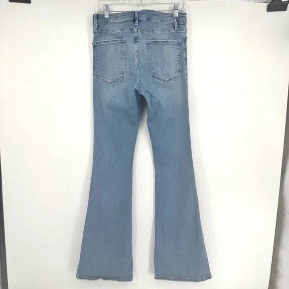 FRAME Le One Flare Faded Mid-Rise Flare Jeans in Blue Size 6 US - Picture 5 of 7